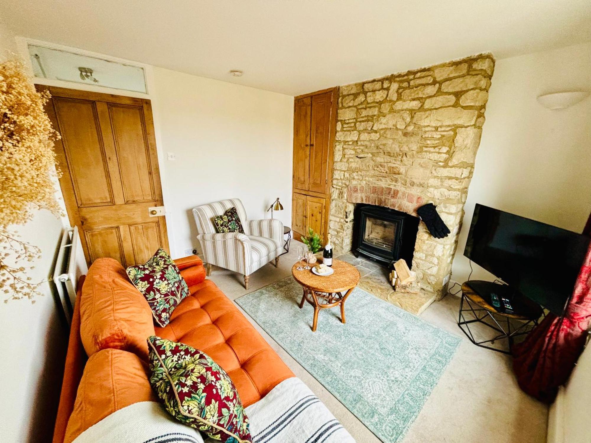 Cotswold Home Over 4 Floors - Perfect For Families Friends Contractors Chipping Norton Bagian luar foto